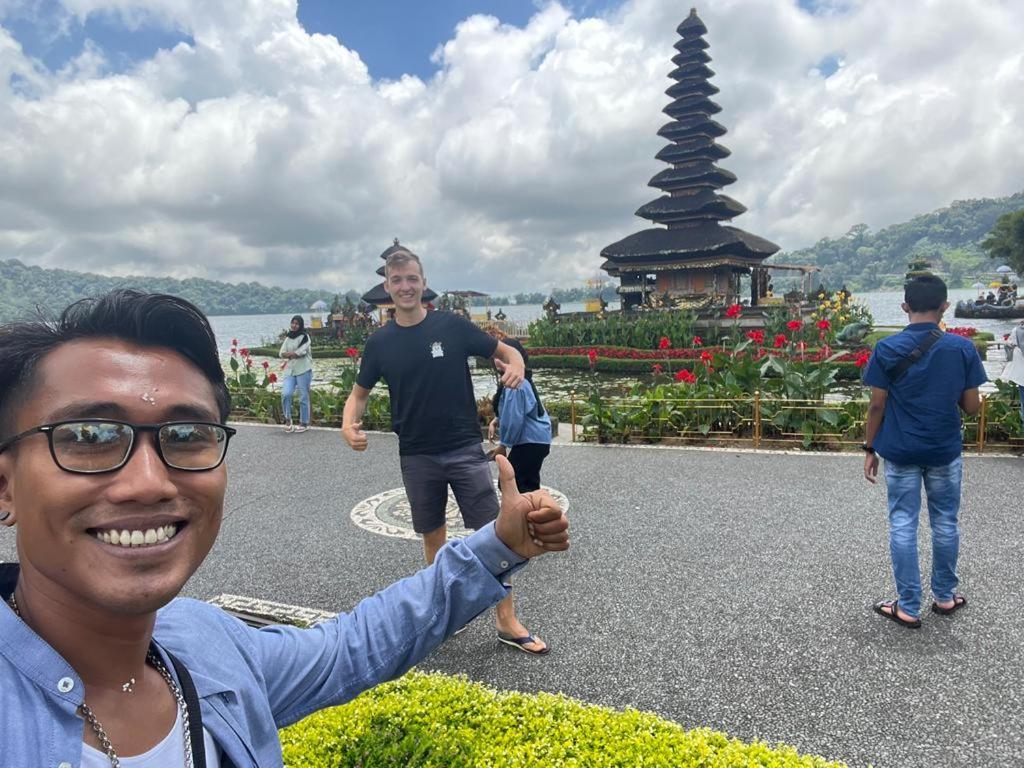 Van Santri Homestay Pemuteran Exterior foto