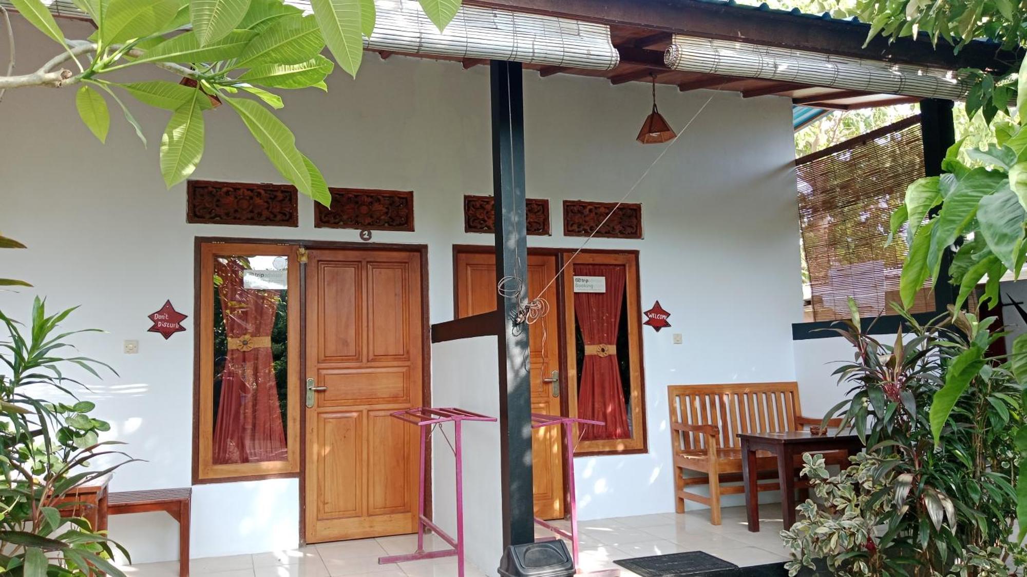 Van Santri Homestay Pemuteran Exterior foto