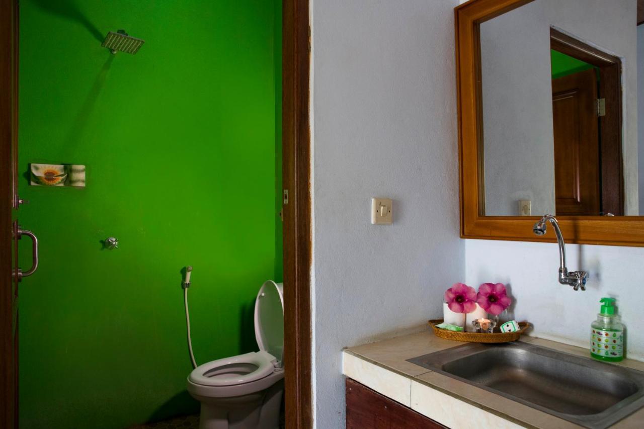 Van Santri Homestay Pemuteran Exterior foto