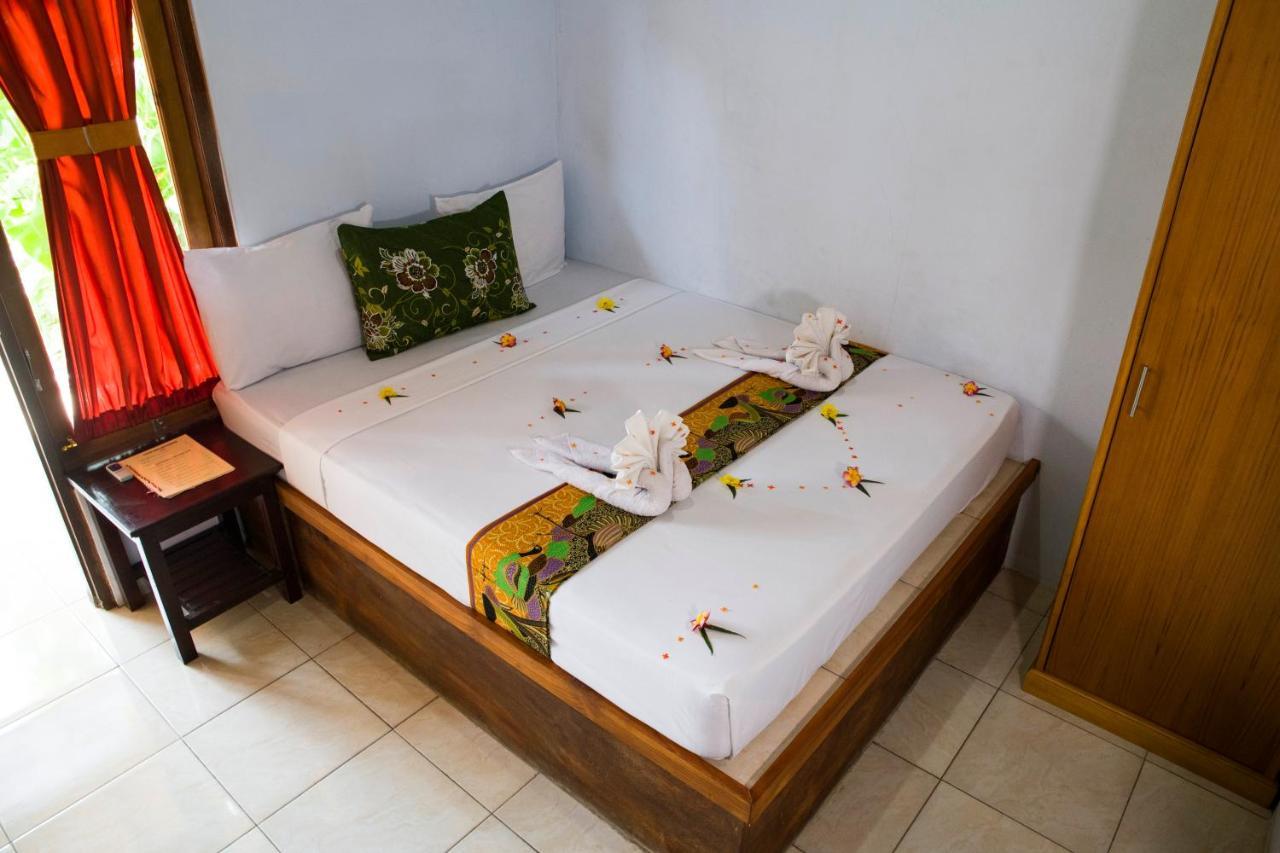 Van Santri Homestay Pemuteran Exterior foto