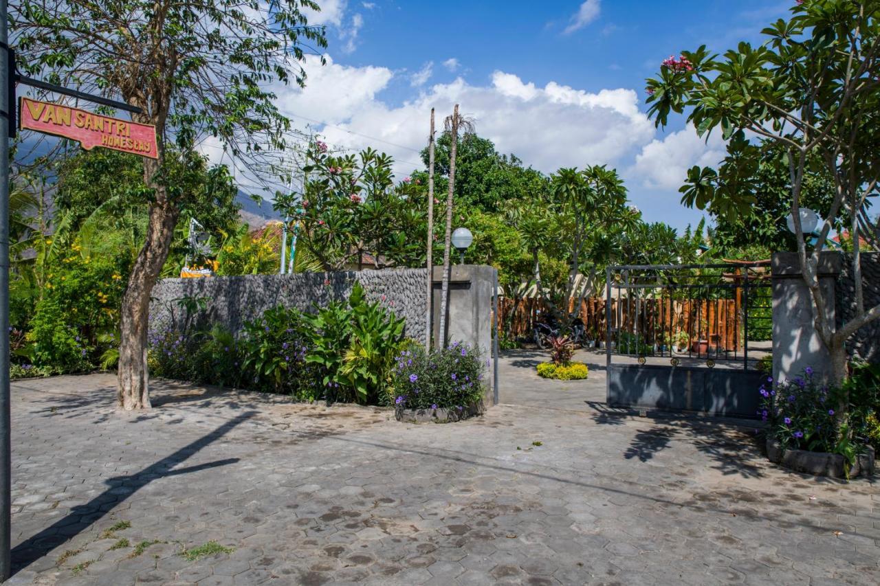 Van Santri Homestay Pemuteran Exterior foto